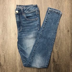 AE Hi-Rise Jeans/Jeggings